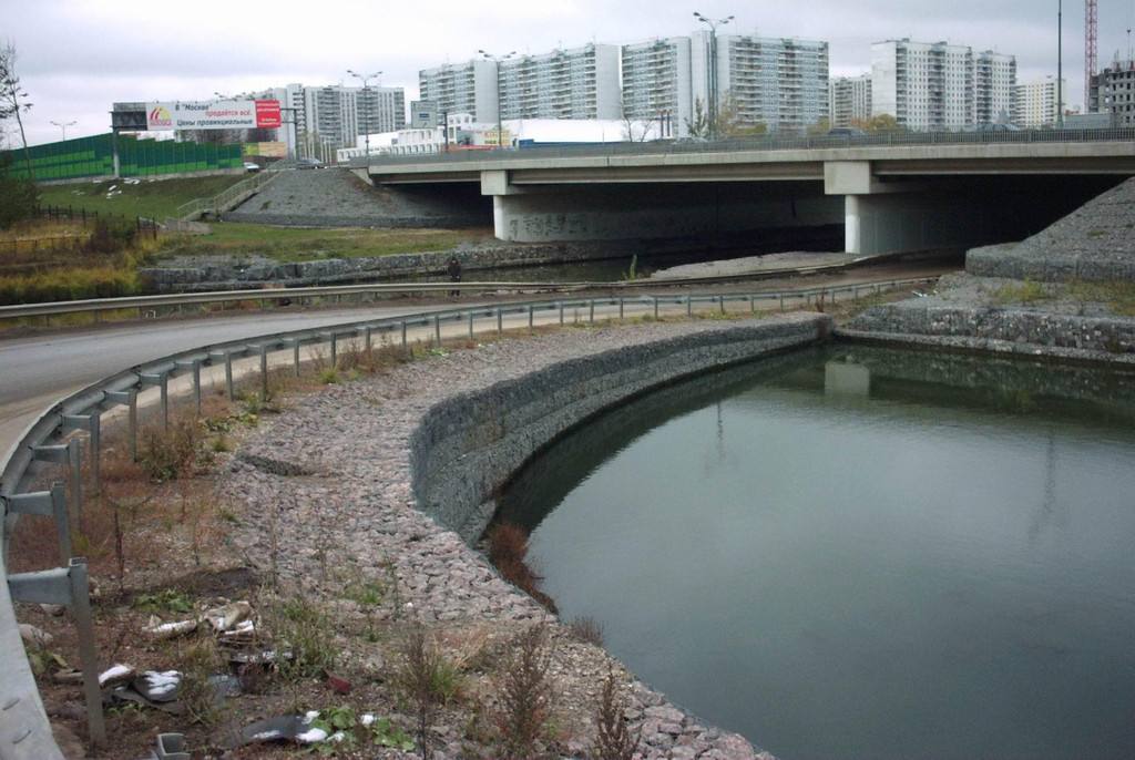 石籠網(wǎng)箱護(hù)岸護(hù)坡的優(yōu)勢(shì)效果 石籠網(wǎng)箱護(hù)岸護(hù)坡的優(yōu)勢(shì)效果