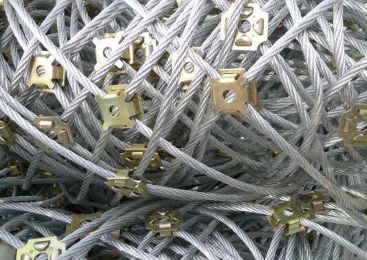 落石防護(hù)網(wǎng)安裝之前的準(zhǔn)備工作 落石防護(hù)網(wǎng)安裝之前的準(zhǔn)備工作