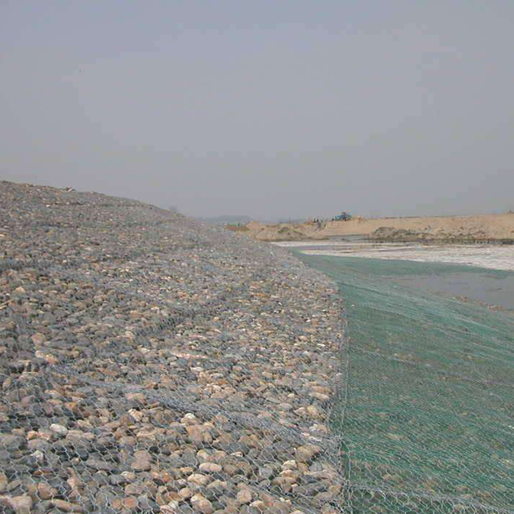 綠色生態(tài)雷諾護(hù)墊的生產(chǎn)加工工藝 綠色生態(tài)雷諾護(hù)墊的生產(chǎn)加工工藝