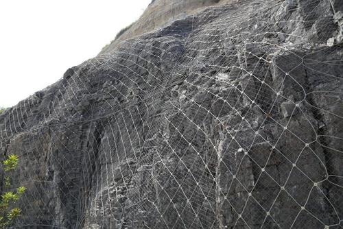 被動(dòng)落石防護(hù)網(wǎng)質(zhì)量的辨別方法