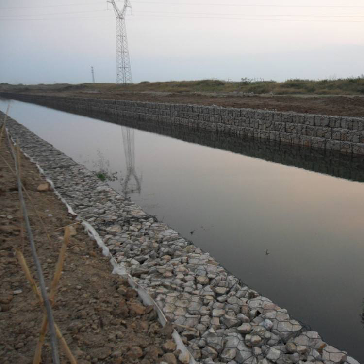 鉛絲石籠網(wǎng)在生態(tài)結(jié)構(gòu)上的優(yōu)勢(shì) 鉛絲石籠網(wǎng)在生態(tài)結(jié)構(gòu)上的優(yōu)勢(shì)