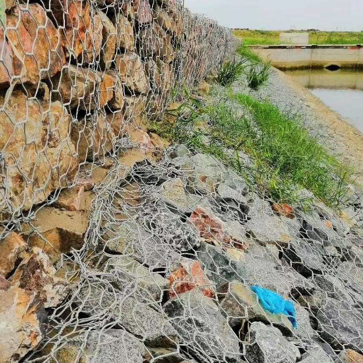 鉛絲石籠網(wǎng)選擇過程中需要考慮哪些因素 鉛絲石籠網(wǎng)選擇過程中需要考慮哪些因素